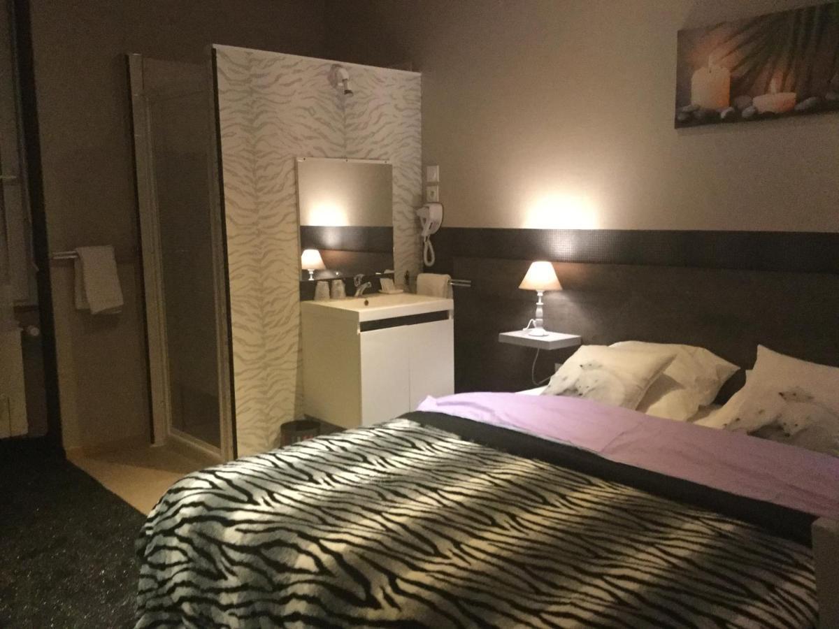 Hotel Le Kamelia Salles  Luaran gambar