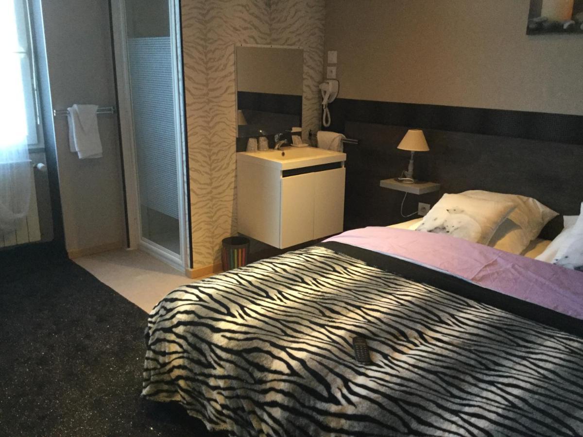 Hotel Le Kamelia Salles  Luaran gambar