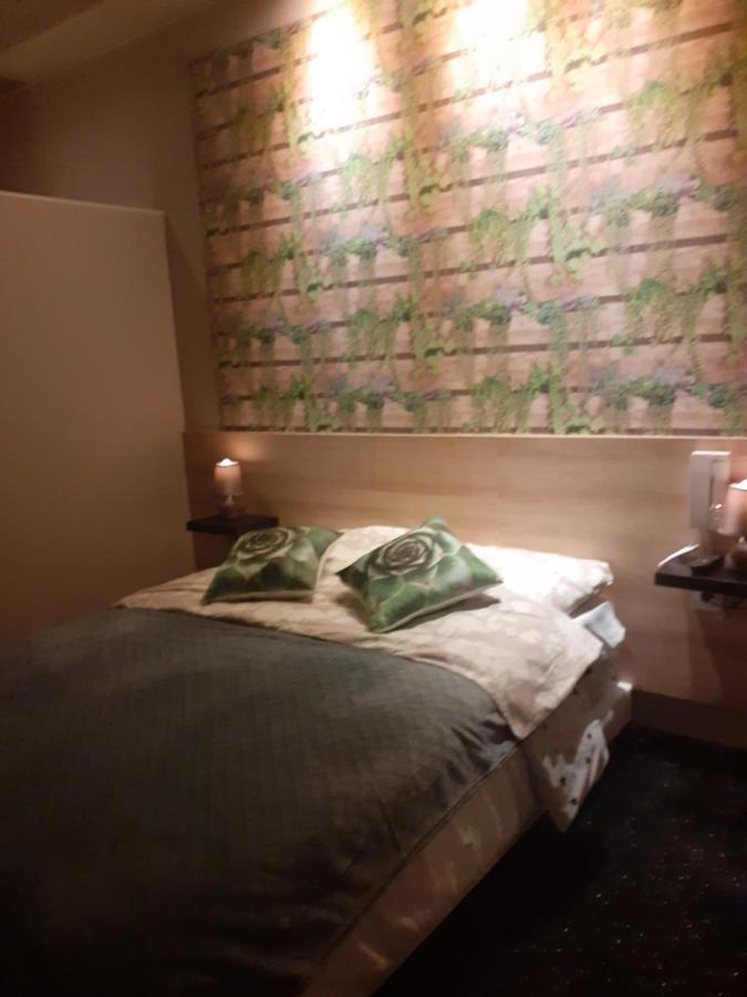 Hotel Le Kamelia Salles  Luaran gambar