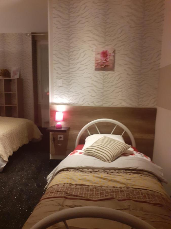 Hotel Le Kamelia Salles  Luaran gambar