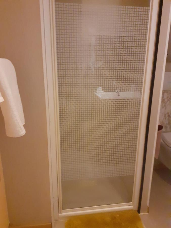 Hotel Le Kamelia Salles  Luaran gambar