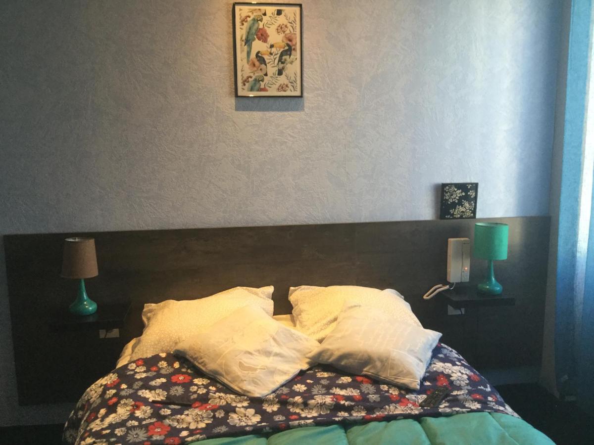 Hotel Le Kamelia Salles  Luaran gambar