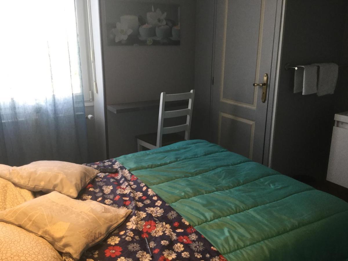 Hotel Le Kamelia Salles  Luaran gambar
